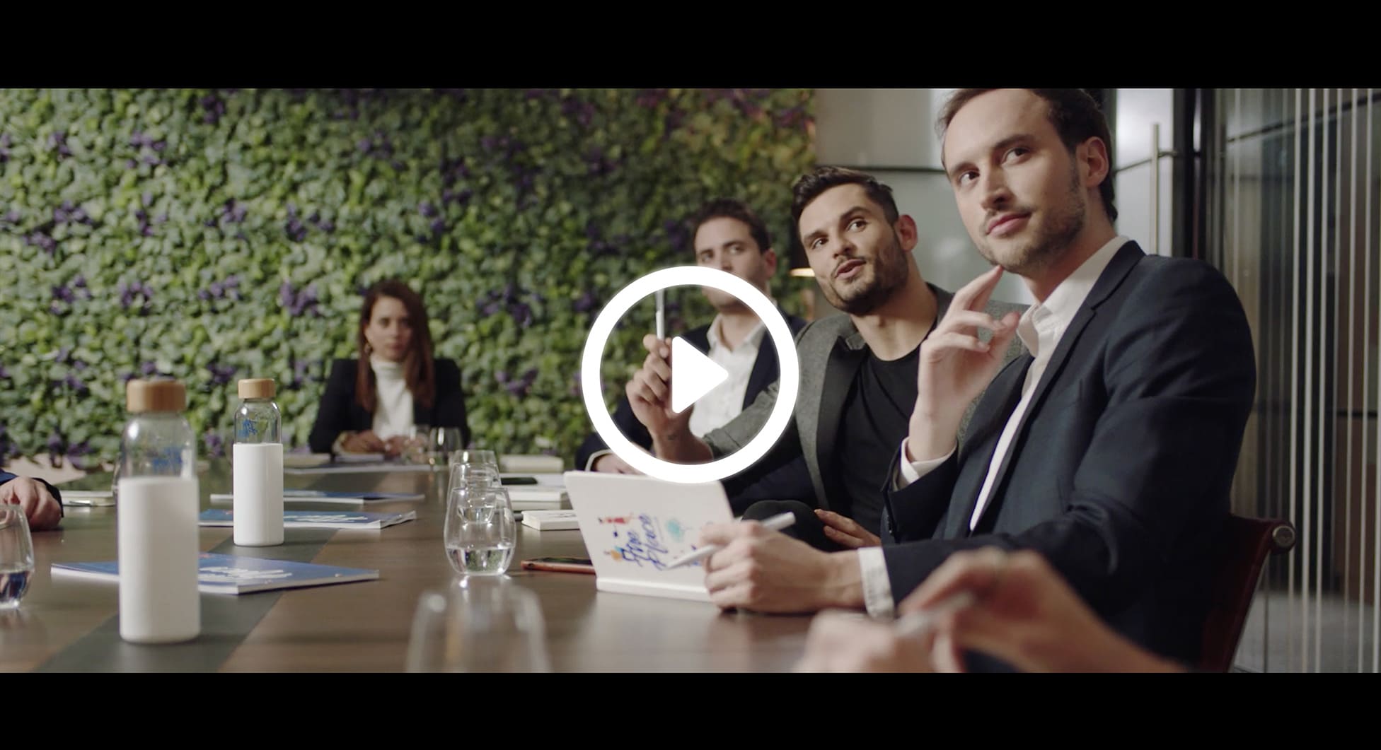 THE PLACE - Nineteen Groupe